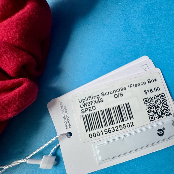 NWT LULULEMON Red Fleece Scrunchie with Bow - Picture 3 of 3